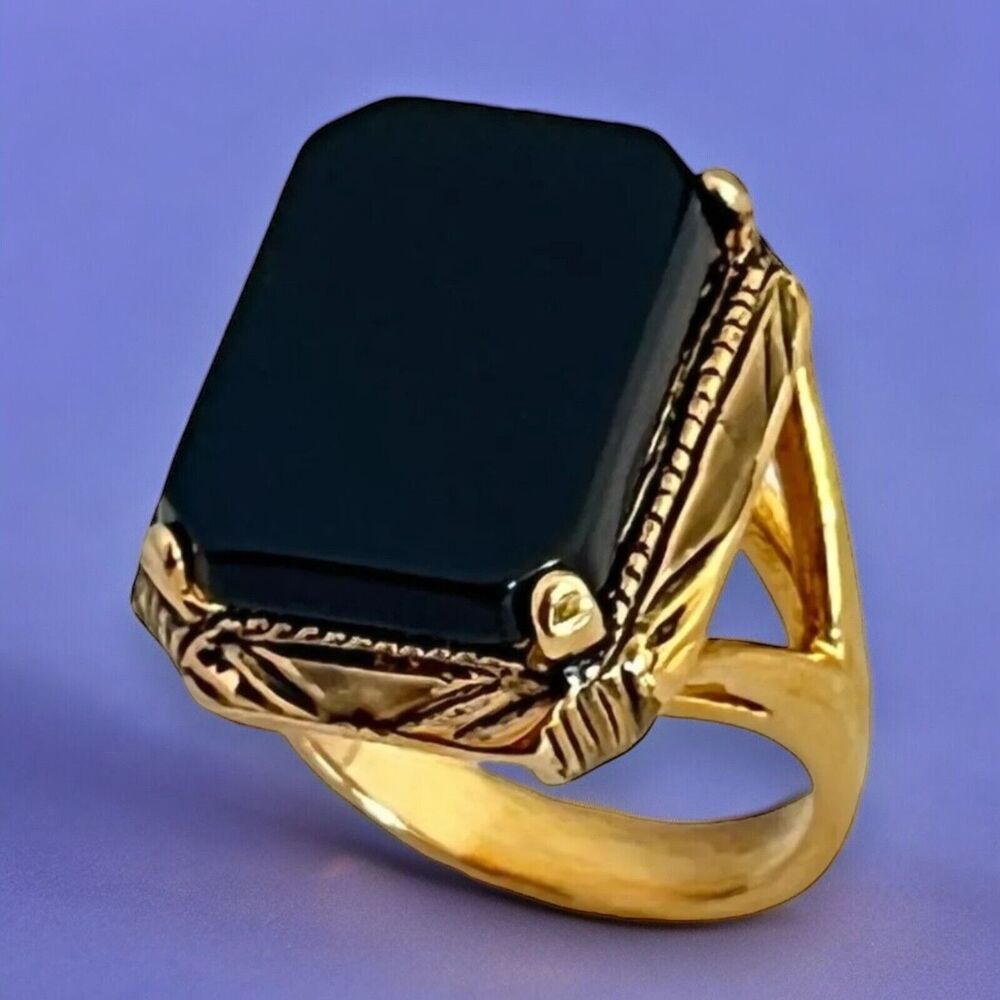 Vintage 1970s Black Onyx Ring Size 6 Gold Plate Statement - 14B